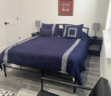East Parkside Apartamento | Cozy Apt\ Sleeps 5 \ 1717 Apt 2