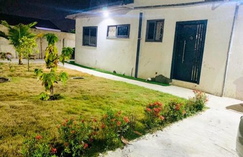North Legon Apartamento | Reserve & Relax