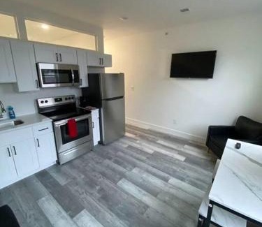 East Parkside Apartamento | Comfortable Apt\Sleeps 3\1715 Apt 6