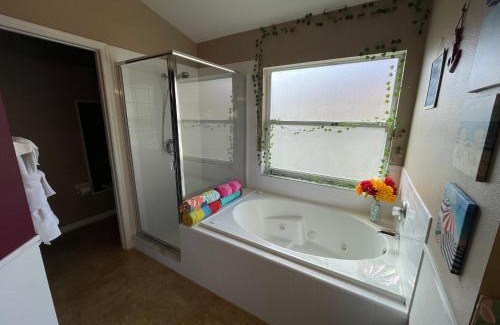Florida Pines Casa | Elegant Luxurious Home W/pool Near Disney World