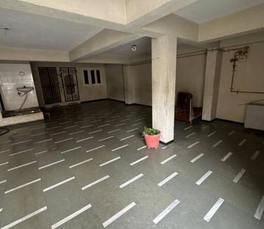 Surat Casa | Central 3BHK fully furnished house with bath tub.