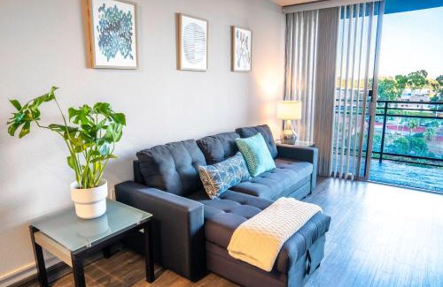 Civic Core Apartamento | Heart of Downtown / Pool - Jacuzzi