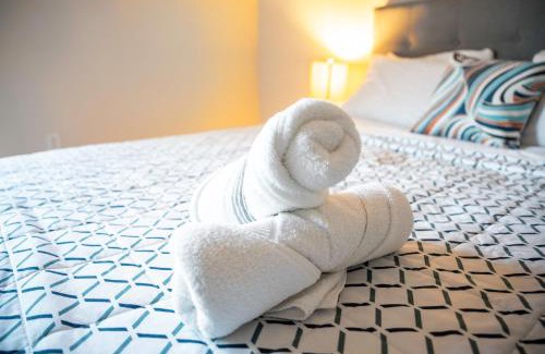 Civic Core Apartamento | Heart of Downtown / Pool - Jacuzzi