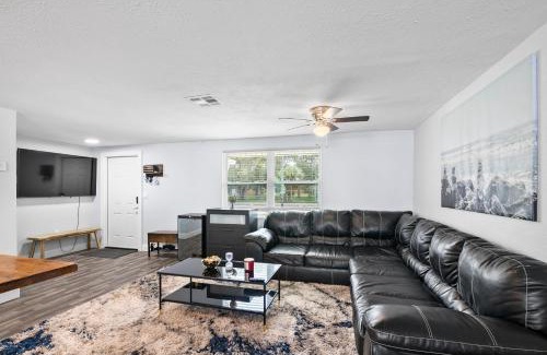 Ridge Wood Heights Casa | Ultimate Private Home with Heated Pool
