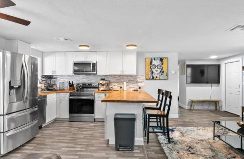 Ridge Wood Heights Casa | Ultimate Private Home with Heated Pool