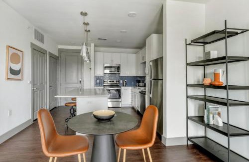 Govalle Apartamento | East Austin 1br w gym pool access to airport ATX-218
