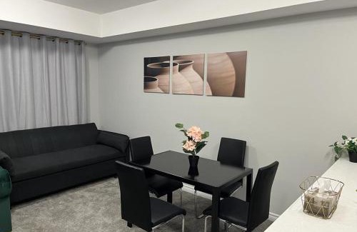 Kitchener Apartamento | Gracious Homes