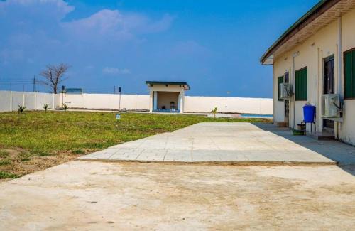 Nungua Casa | J in G Retreat Center