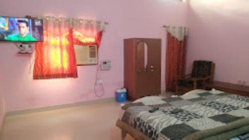 Orchha Hotel | Hotel Shri Mahant , Orchha
