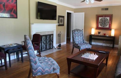 Vollintine-Evergreen Casa | 3BR, 2BA Hidden Gem in Midtown/Evergreen district