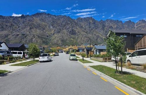 Kawarau Falls Apartamento | Short Drive to Queenstown CBD - Cosy Guesthouse with Private Entrance and King Bed
