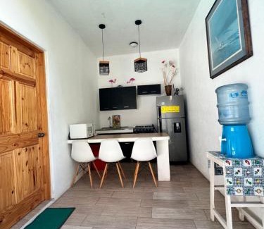 Monterrico Apartamento | Ola Azul, apartamento de playa con cocina y piscina privada.