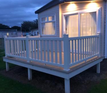 Girvan Otro | Lovely Caravan