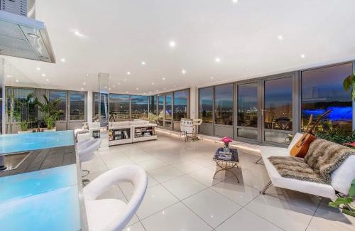 Brixton Hill Casa | OMG PentHouse