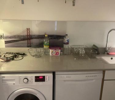Royal Docks Casa | Madus roomz