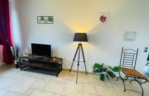 Chateauroux Apartamento | Chtx bel appart 3 chb parking