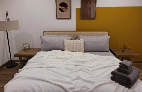 La Joya Casa | Spacious Tijuana Beach Home With Private Heated* Pool