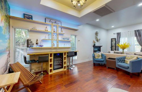 Anaheim Colony Historic District Casa | The 2nd Happiest Place on Earth