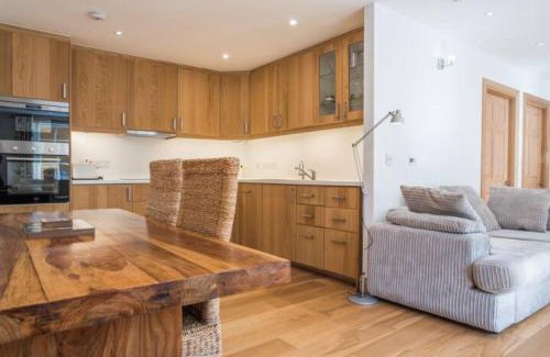 Inverkeithing Apartamento | Luxury Flat, 20 Minutes by train from Edinburgh