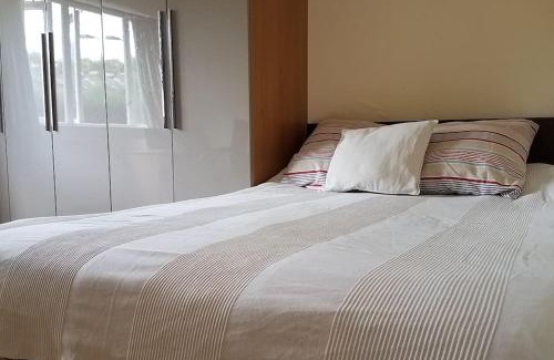 Victoria Apartamento | Modern/functional 3-bedroom apartment with garden