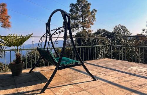 Shimla Casa | Master Bedroom Near Chail Sanctuary Woodrose Est