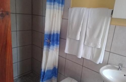 Walvis Bay Casa | FEATHERS INN GUEST HOUSE