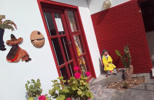 Walvis Bay Casa | FEATHERS INN GUEST HOUSE