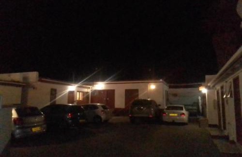 Walvis Bay Casa | FEATHERS INN GUEST HOUSE