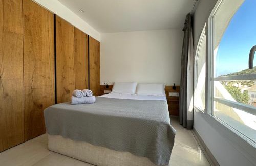 Cala Vadella Apartamento | Amazing apt on the beach with terrace