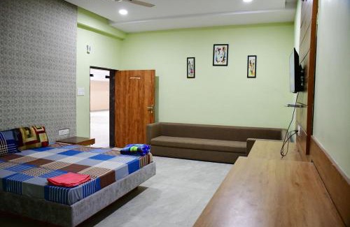 Gadarwara Hotel | Hotel RD Palace Narsinghpur