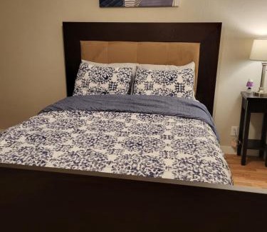 Northeast Edmonton Casa | Cozy Private Rooms in Suite