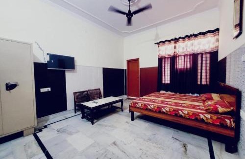 Amritsar Casa | Royal Oaks Guest House