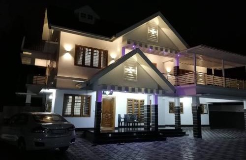 Muvattupuzha Casa | Luxury double story home Muvattupuzha