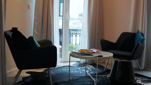 Huy Apartamento | One bedroom appartement with city view balcony and wifi at Hoei