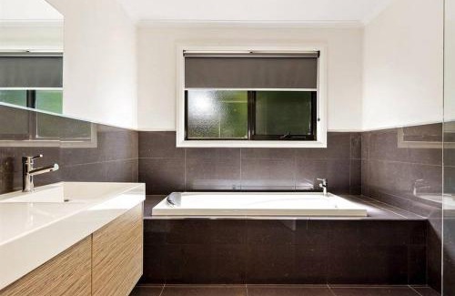 Newstead Apartamento | Luxury, spacious and modern 3 bedrooms house