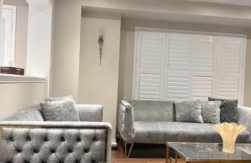 Churchill Meadows Casa | Semi in Churchill Meadows