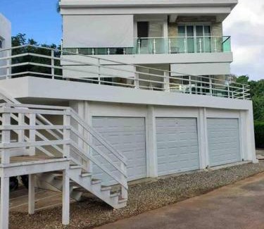 Urbanizacion Tavarez Apartamento | Home Away From Home in White Hill