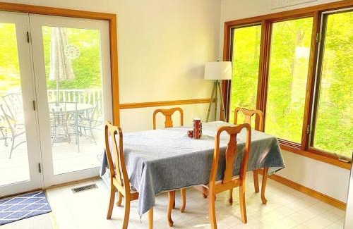 Huddleston Casa | Spacious Lakefront Hudson Haven w/ Dock