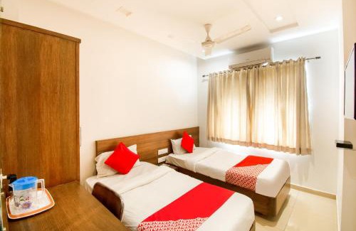 Kakinada Hotel | OYO 71039 Vasudha Residency