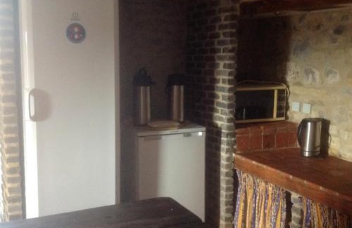 Saint-Alban-sous-Sampzon Casa | Maison de 7 chambres avec piscine partagee terrasse et wifi a Grospierres