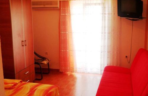 Trebesinj Apartamento | Apartmani Igalo Studio Povoljno