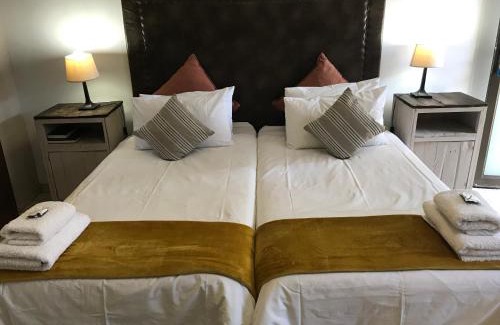 Otjiwarongo Casa | Bush Pillow Guest House