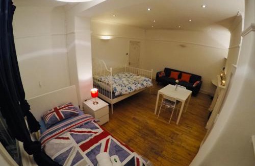 Mildmay Casa | Huge Double Room Near Central London