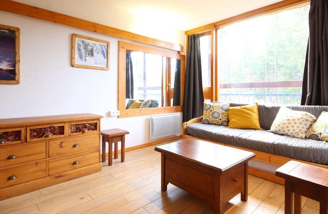 Apartamento renovado · Centro de la estación · Balcón · Wifi gratuito · Cerca de pistas