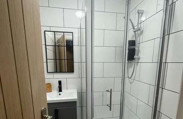 The Lodge - Flat 4 Luxury 1 Bed Corporate Apartment