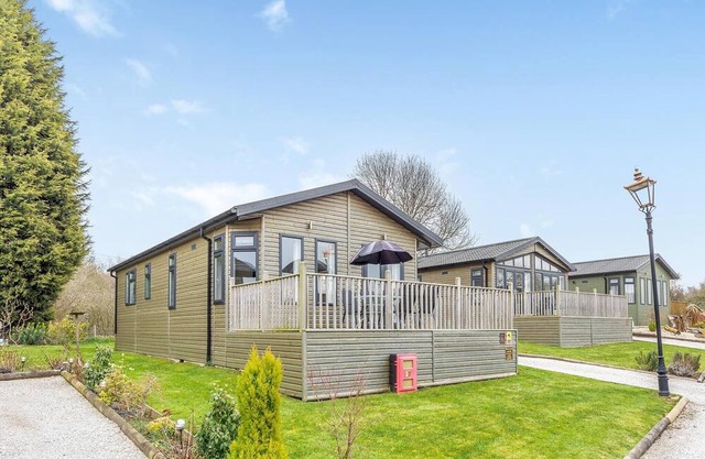 2 bedroom accommodation in Overseal, Nr Ashby-de-la-Zouch