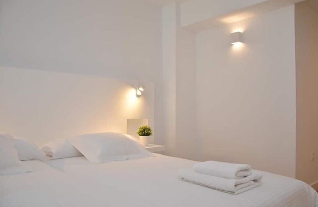 55 m2 apartment with two bedrooms, living room with sofa bed and two bathrooms