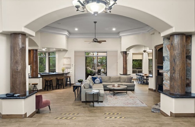 Spacious 6BR Private Pool & Arcade - Summer Ready