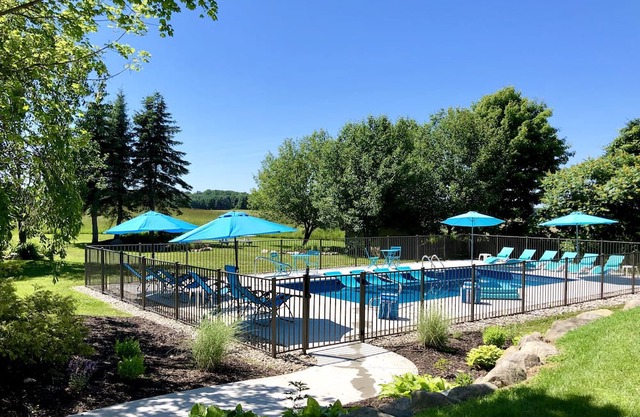 ORCHARDS ALLEGAN Bodas, Private3acres, Pool, HotTub, Fireplce, FirePit, Beach, Juegos