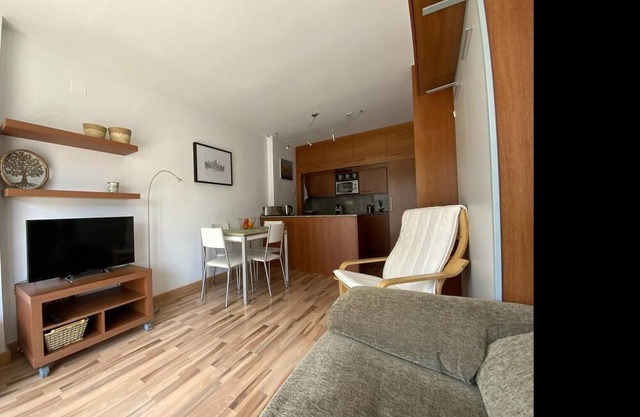 QUIET APARTMENT WITH POOL in TOSSA